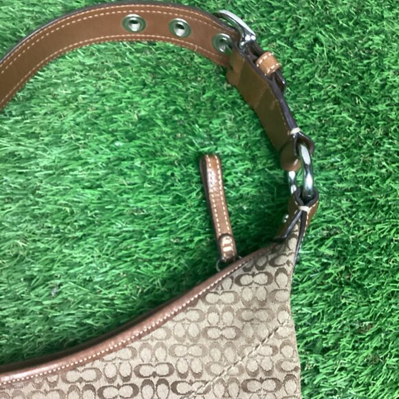 Vintage Coach Soho Small Signature Hobo Rounded Handbag - Picture 8 of 16